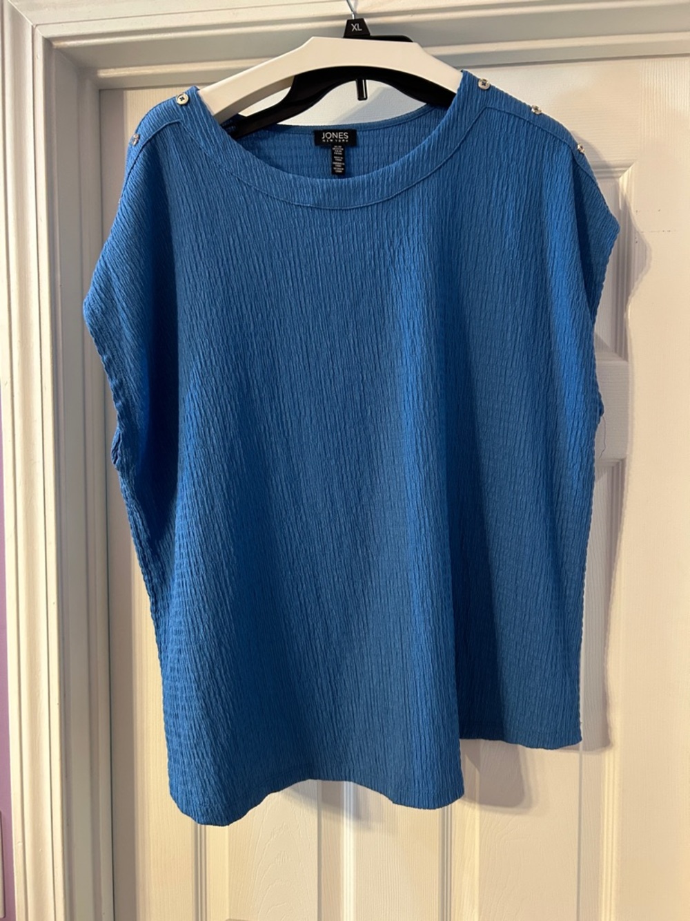 Jones New York Royal Blue Cap-Sleeve Textured Top with Shoulder Buttons